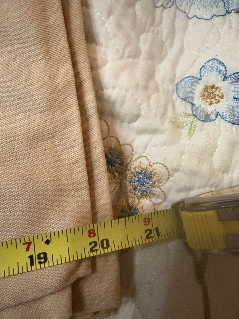 NWT Bodrum Latte Placemat in Leaf Pattern Warm Beige